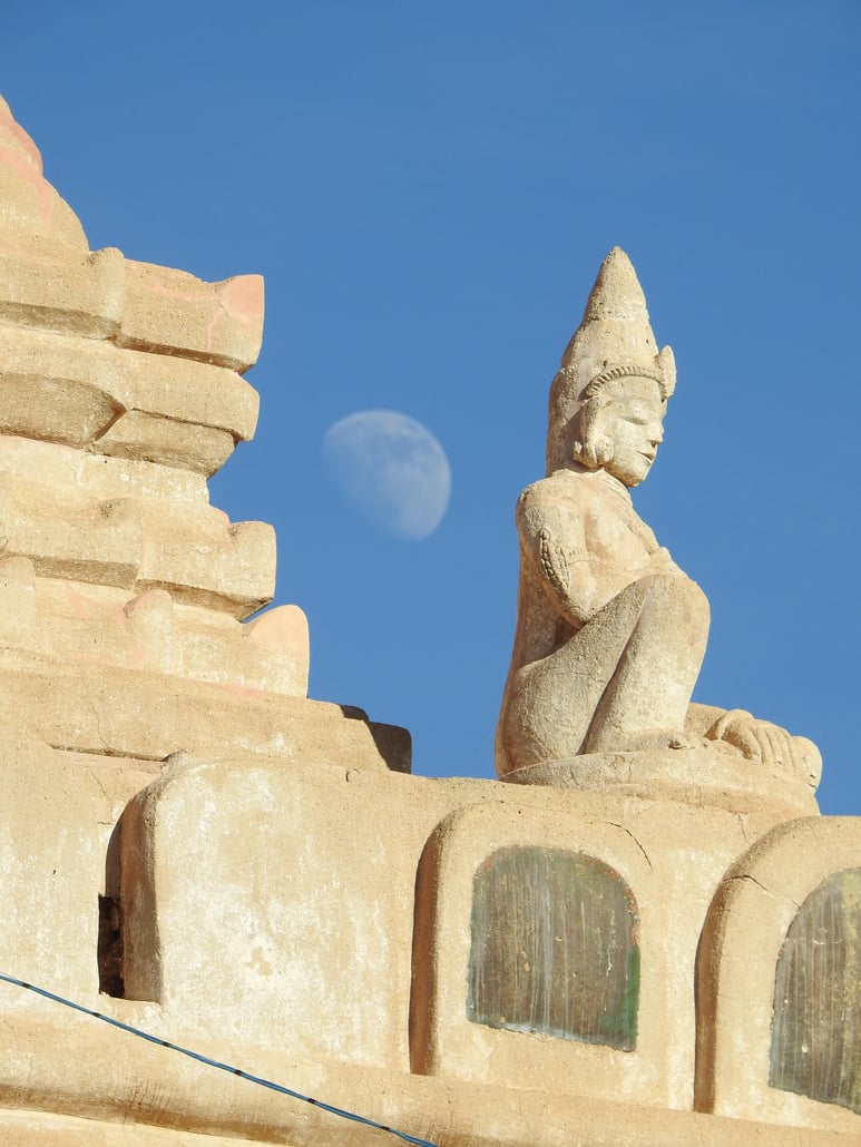 Statue and moon.jpg