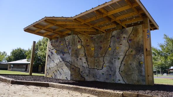 A cool new bouldering wall for free climbing
