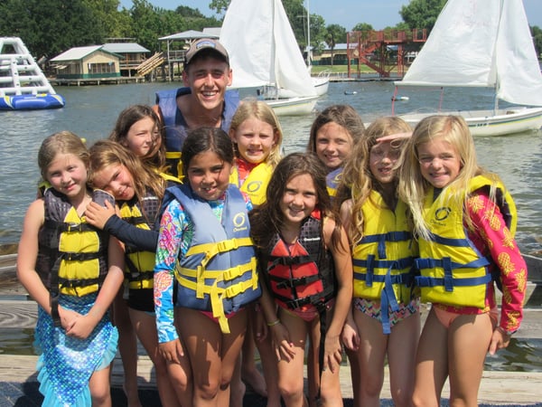girls sailing with Jake